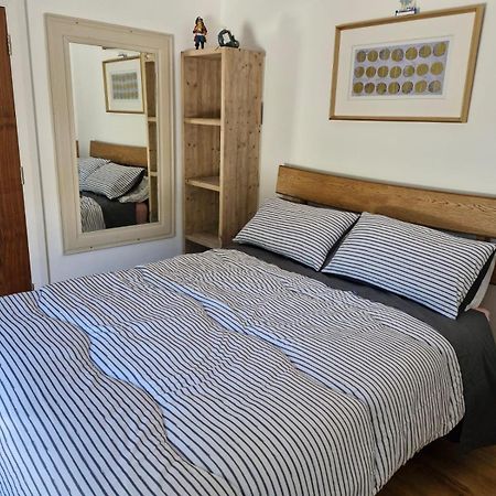 The Boathouse Apartment Cork Luaran gambar